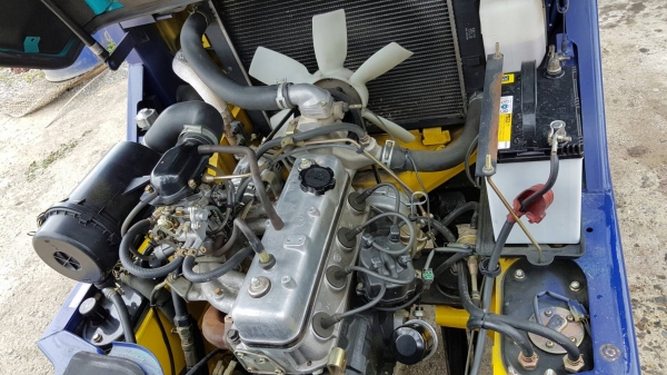 ขายด่วนรถยกKOMATSU FG15-16 ยก1.5ตันเสาสูง3เมตรแผงสไลย์รถนอกนำเข้ายังไม่เคยใช้งานในเมืองไทยเลย=รุ่นใหม่ขายถูกๆๆ