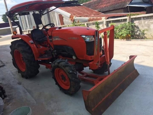 ขายรถไถ KUBOTA L4708 จดทะเบียนปี2558 ใช้งานน้อยมาก สภาพใกล้เคียงของใหม่ อุปกรณ์ ดันหน้า ผานหลัง เอกสารเล่มทะเบียนพร้อมโอน ราคา460,000 สนใจโทร 090-8588220คุณนะ 093-3258446คุณบิว หรือเข้าดูสินค้าอื่นๆได้ที่ www.narong2truck.com หรือ www.truck.in.th/498 หรือ ขายรถไถ KUBOTA L4708 จดทะเบียนปี2558 ใช้งานน้อยมาก สภาพใกล้เคียงของใหม่ อุปกรณ์ ดันหน้า ผานหลัง เอกสารเล่มทะเบียนพร้อมโอน ราคา460,000 สนใจโทร 090-8588220คุณนะ 093-3258446คุณบิว หรือเข้าดูสินค้าอื่นๆได้ที่ www.narong2truck.com หรือ www.truck.in.th/498 หรือ