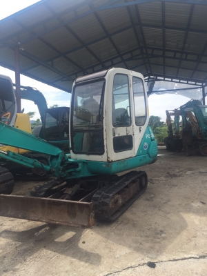 ขายรถขุดเก่าญี่ปุ่น komatsu pc30-7 รถพร้อมใช้งานเอกสารอินวอย สนใจโทร061-6532306 รถเก่านอก100\%