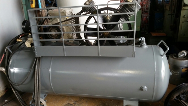 ขายครับปั๊มลม iwata 10 hp 520 L