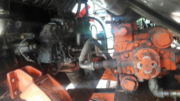 ขายรถเกี่ยวข้าวพรกินรี ขายรถเกี่ยวข้าวพรกินรี