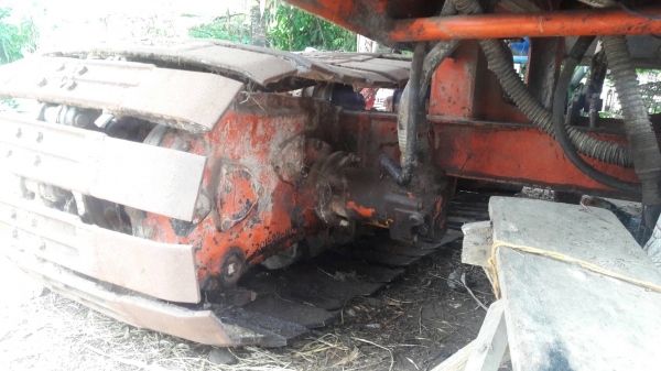 ขายรถเกี่ยวข้าวพรกินรี ขายรถเกี่ยวข้าวพรกินรี