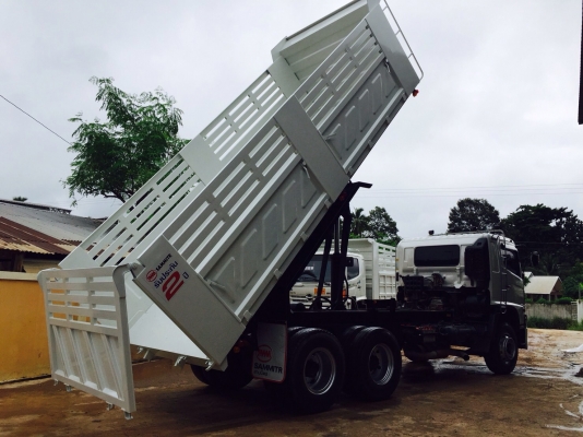 ขายรถสิบล้อดัมพ์ HINO เครื่อง 344 แรง สค.ปี 56 รุ่น 50 ปีทอง ท่อไอเสียตัวS กระบะดัมพ์สามมิตรต่อใหม่ทั้งลูก เครื่องดี ยางใหม่ ภายในสวย มีระบบลากพ่วง พร้อมใช้งานสุดๆ