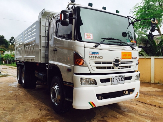 ขายรถสิบล้อดัมพ์ HINO เครื่อง 344 แรง สค.ปี 56 รุ่น 50 ปีทอง ท่อไอเสียตัวS กระบะดัมพ์สามมิตรต่อใหม่ทั้งลูก เครื่องดี ยางใหม่ ภายในสวย มีระบบลากพ่วง พร้อมใช้งานสุดๆ
