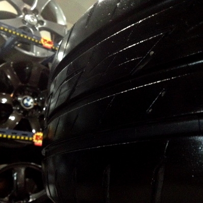 ยางดอกเต็ม BRIGEDSTONE 215 60 16 ปี 4413 ตจว จัดส่งถึงบ้านทุกจังหวัด ยางดอกเต็ม BRIGEDSTONE 215 60 16 ปี 4413 ตจว จัดส่งถึงบ้านทุกจังหวัด