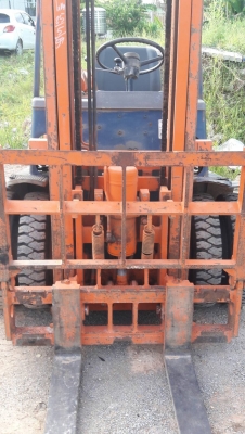 ขาย FORKLIFT TOYOTA FD25-4 ขาย FORKLIFT TOYOTA FD25-4