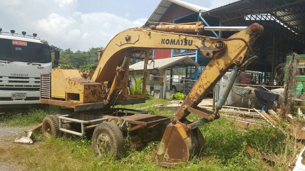 ขาย แบคโฮ KOMATSU PC60 ล้อยาง 6 ล้อ รถใช้งานได้ปกติ ราคาต่อรองได้ครับ ขาย แบคโฮ KOMATSU PC60 ล้อยาง 6 ล้อ รถใช้งานได้ปกติ ราคาต่อรองได้ครับ