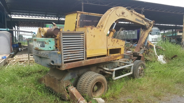 ขาย แบคโฮ KOMATSU PC60 ล้อยาง 6 ล้อ รถใช้งานได้ปกติ ราคาต่อรองได้ครับ ขาย แบคโฮ KOMATSU PC60 ล้อยาง 6 ล้อ รถใช้งานได้ปกติ ราคาต่อรองได้ครับ