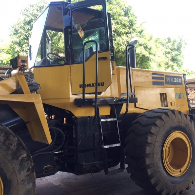 ขายรถตักล้อยาง KOMATSU WA380 เอกสารอินวอย ราคา 1050000