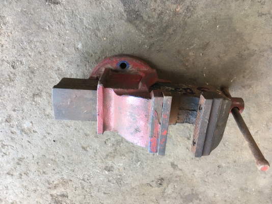 ชาย...ปากกา3นิ้ว