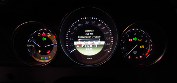 Benz C180 AMG ตัว Coupe สภาพสวย ใช้น้อยมาก ราคาไม่แพง