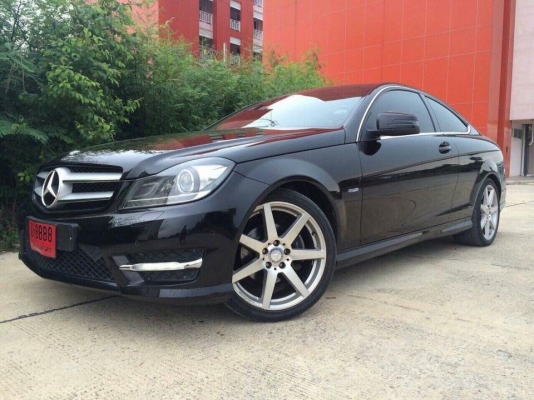 Benz C180 AMG ตัว Coupe สภาพสวย ใช้น้อยมาก ราคาไม่แพง