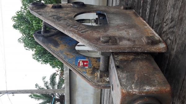 ขายรถแบคโฮ Kobelco sk04ws พร้อมหัวเจาะ,ปุ้งกี๊2ลูก,เอกสารเล่มทะเบียนครับ.