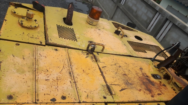 ขายรถแบคโฮ Kobelco sk04ws พร้อมหัวเจาะ,ปุ้งกี๊2ลูก,เอกสารเล่มทะเบียนครับ.