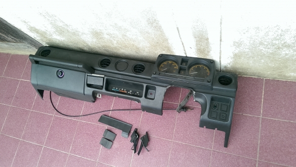 ขาย คอนโซลพร้อมหน้าปัทม์suzuki caribian