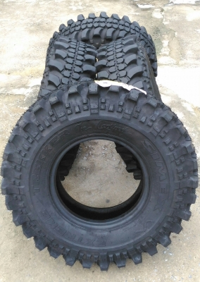 ขายยาง SIMEX ตะขาบ 35x10.5 R 16 สวยๆ