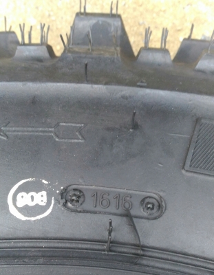 ขายยาง SIMEX ตะขาบ 35x10.5 R 16 สวยๆ ขายยาง SIMEX ตะขาบ 35x10.5 R 16 สวยๆ