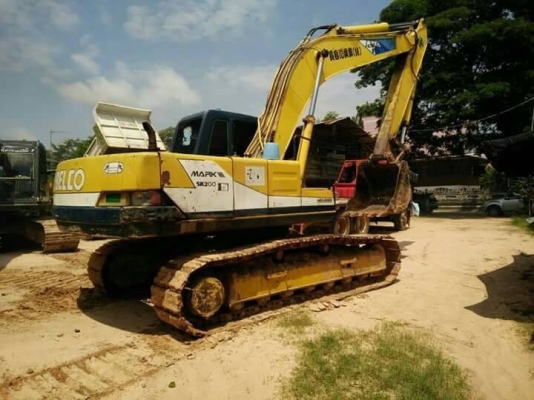 ขาย 695,000ก่านอก 3 ปี KOBELCO SK200 Mark 3 เครื่องดี ปั้มดี (ไฟฟ้าครบ) โช่หนา ช่วงล่างเต็ม แอร์เย็น เอกสารอินวอยท์(ร้อยเอ็ด) 090-772-3710 090-772-3708