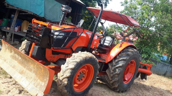 ขายรถไถ คูโบต้า รุ่น M9580 ปี 53