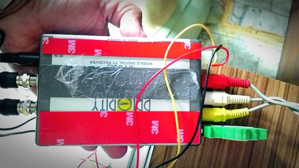 เครื่องรับดิจิตอลทีวี ติดรถยนต์ Priority สภาพใหม่ 2400 บาท