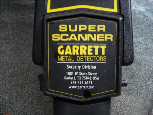 เครื่องตรวจค้นโลหะแบบมือถือ Super Scanner รุ่น 1165180 Made in U.S.A. เครื่องตรวจค้นโลหะแบบมือถือ Super Scanner รุ่น 1165180 Made in U.S.A.