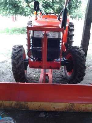 รถไถ รุ่น L 4508