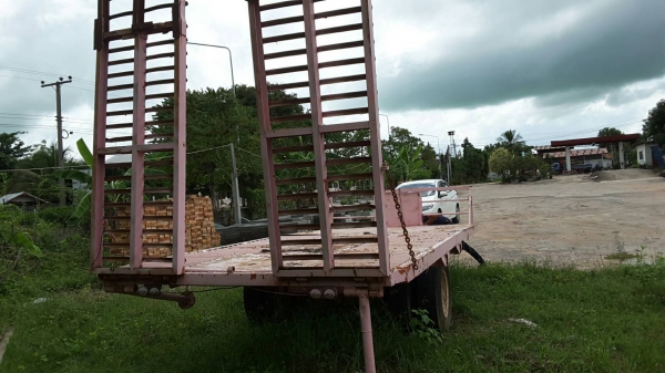 ขายเทลเลอร์สาลี่ลากรถเกี่ยวข้าว เพลา รถหกล้อ ขายเทลเลอร์สาลี่ลากรถเกี่ยวข้าว เพลา รถหกล้อ