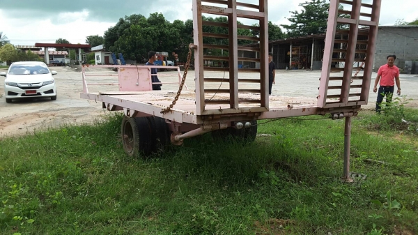 ขายเทลเลอร์สาลี่ลากรถเกี่ยวข้าว เพลา รถหกล้อ ขายเทลเลอร์สาลี่ลากรถเกี่ยวข้าว เพลา รถหกล้อ