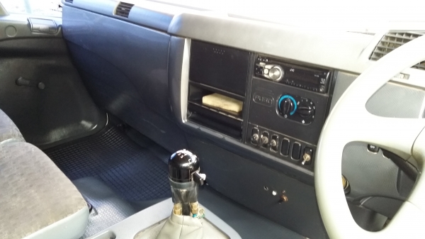 ขายสิบล้อดั๊มสองเพลายูโรที 240 ปี 56 กระบะปิเนียมสวย ๆ ครับ