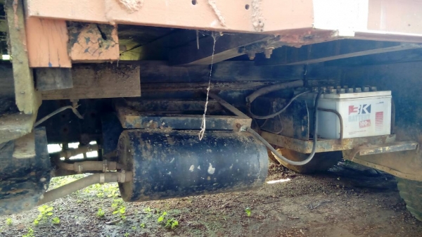 ขายด่วนรถเทนเลอร์หัวยาว เครื่อง Isuzu 6bb1 145 แรงม้า มีสโล สองเพลา มีเล่มทะเบียน ภาษีขาด ทะเบียนต้องจดใหม่ สภาพพร้อมใช้งานครับ ขายด่วนรถเทนเลอร์หัวยาว เครื่อง Isuzu 6bb1 145 แรงม้า มีสโล สองเพลา มีเล่มทะเบียน ภาษีขาด ทะเบียนต้องจดใหม่ สภาพพร้อมใช้งานครับ