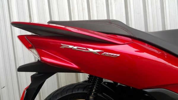 PCX 150 LED ปี2015 รถวิ่งน้อยคนแก่ใช้ถนอม รถสวยแต่งเยอะ ต่อรองได้ PCX 150 LED ปี2015 รถวิ่งน้อยคนแก่ใช้ถนอม รถสวยแต่งเยอะ ต่อรองได้