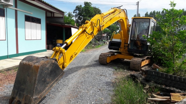 ขาย..KOMATSU PC60-5 เก่าใน...สภาพดี....ปลายพิเศษ....มีลายแย๊ก....เครื่องปั๊มดี....ตรวจเช็คสภาพใหม่...พร้อมใช้....โทร..089-3818694...ดวงนภา ขาย..KOMATSU PC60-5 เก่าใน...สภาพดี....ปลายพิเศษ....มีลายแย๊ก....เครื่องปั๊มดี....ตรวจเช็คสภาพใหม่...พร้อมใช้....โทร..089-3818694...ดวงนภา