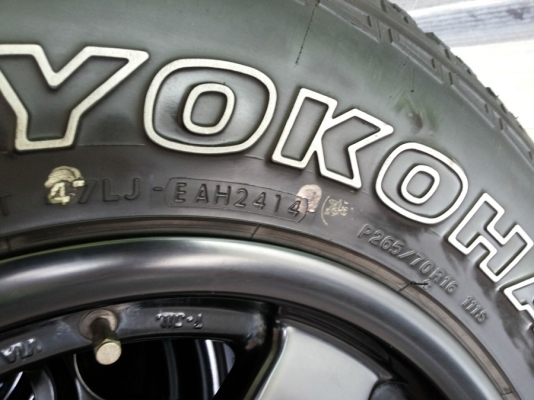 ล้อพร้อมยาง แม็กลาย Bradley ขอบ16x8 ยาง Yokohama 265-70-16 ปี 2014