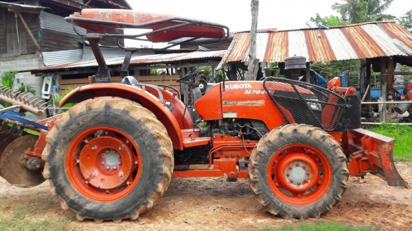KUBOTA M7040 KUBOTA M7040