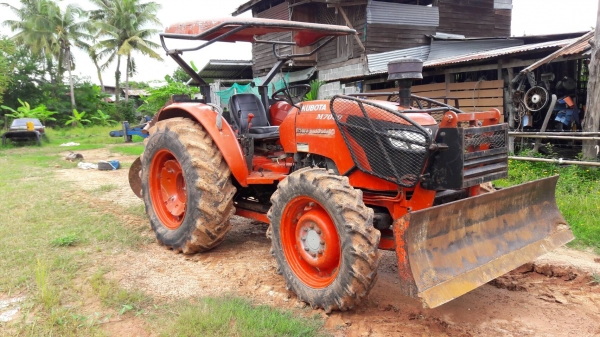 KUBOTA M7040