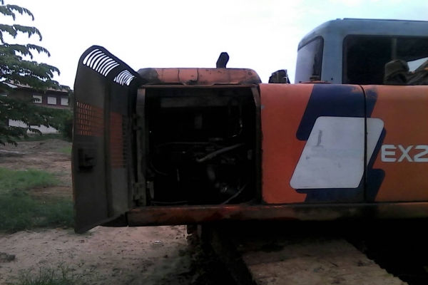 ขายHitachi Ex200-3Super สภาพสวยพร้อมใช้ ต่อคุณอ๊อฟพิจิตร086-737-9991 ขายHitachi Ex200-3Super สภาพสวยพร้อมใช้ ต่อคุณอ๊อฟพิจิตร086-737-9991