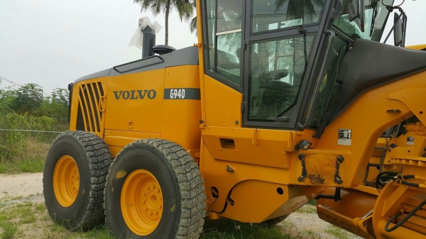 รถเกรด ยี่ห้อว่อนโว่ รุ่น G940 ปี 2006 รถเกรด ยี่ห้อว่อนโว่ รุ่น G940 ปี 2006