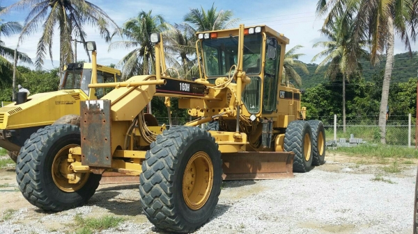 รถเกรด CAT160 H   ปี 1996   ชั่วโมงทำงาน 22,000 ชั่วโมง  สภาพคล่องเหมือนใหม่