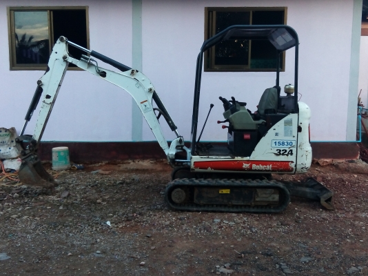 ขายรถขุด "Bobcat 324" เก่านอกแท้ มีเอกสารใบอินวอย