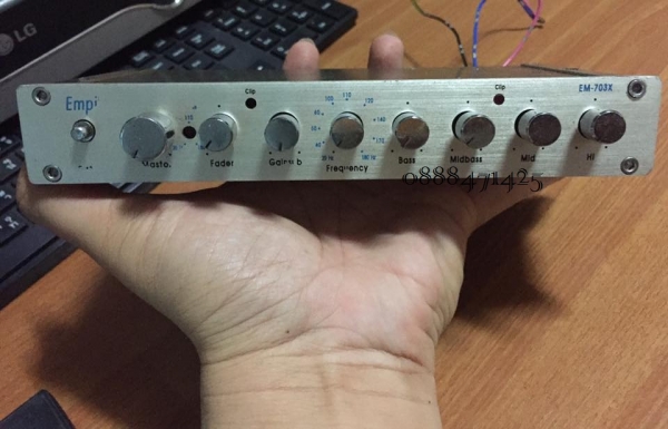 พรีแอมพ์ EMPIRE รุ่น EM-703 X