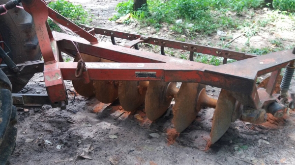 รถไถ KUBOTA 7040  ,  2 เพลา.     สนใจติดต่อ  081 - 6079515