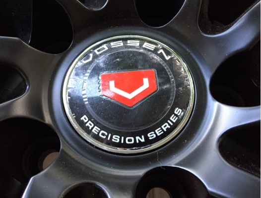 ล้อใหม่ Vossen ขอบ18 สีดำ รุ่นใหม่ล่าสุด ราคาเร้าใจ