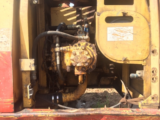 ขาย komatsu pc200 ขาย komatsu pc200