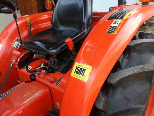 คูโบต้า L3608SP 4 WD ใบมีดดันหน้าใหม่ ผานหลังใหม่ ทำงาน 371 ชั่วโมง ปี 2557