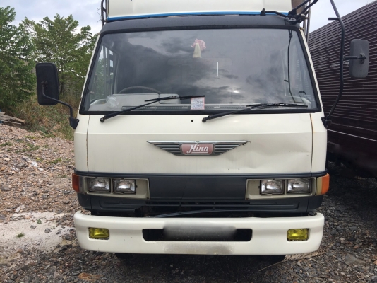 รถฮีโน่ 6 ล้อ รั้ว ( ไม่ดั้ม ) KM - 777 / 117 แรงม้า. ปี 32. สนใจติดต่อ 081 - 6079515 รถฮีโน่ 6 ล้อ รั้ว ( ไม่ดั้ม ) KM - 777 / 117 แรงม้า. ปี 32. สนใจติดต่อ 081 - 6079515