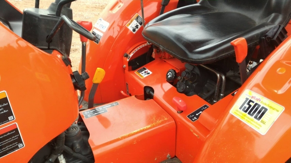 ขายรถไถ KUBOTA L3608SP ผ่านงานมา 306ชั่วโมง พร้อมอุปกรณ์ดันหน้า รับประกันเครื่องยนต์ ราคา 360,000 บาท อ.แกลง จ.ระยอง DC Tractor Rayong 0818618678,0899347475 https://www.facebook.com/DC-Tractor-Rayong-3071545327…/shop… id line=081-8618678 ขายรถไถ KUBOTA L3608SP ผ่านงานมา 306ชั่วโมง พร้อมอุปกรณ์ดันหน้า รับประกันเครื่องยนต์ ราคา 360,000 บาท อ.แกลง จ.ระยอง DC Tractor Rayong 0818618678,0899347475 https://www.facebook.com/DC-Tractor-Rayong-3071545327…/shop… id line=081-8618678