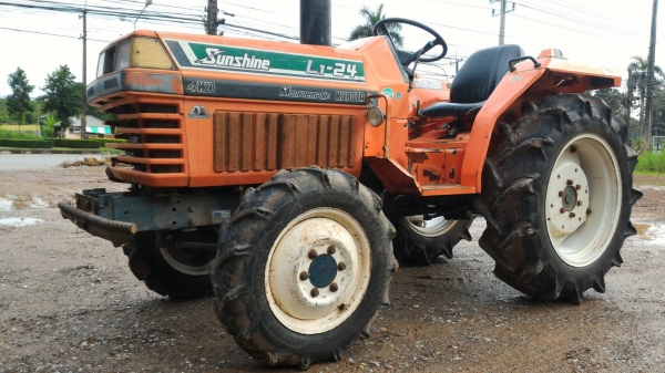 ขายรถไถ KUBOTA L1-24 พวงมาลัยพาวเวอร์ 2เพลา ราคา 85,000 บาท อ.แกลง จ.ระยอง DC Tractor Rayong 0818618678,0899347475 https://www.facebook.com/DC-Tractor-Rayong-3071545327…/shop… id line=081-8618678 id line=089-9347475 ขายรถไถ KUBOTA L1-24 พวงมาลัยพาวเวอร์ 2เพลา ราคา 85,000 บาท อ.แกลง จ.ระยอง DC Tractor Rayong 0818618678,0899347475 https://www.facebook.com/DC-Tractor-Rayong-3071545327…/shop… id line=081-8618678 id line=089-9347475