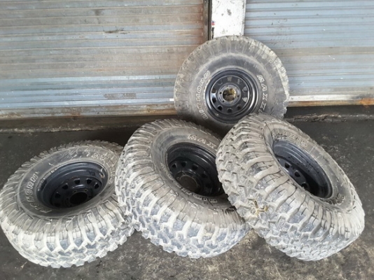 ล้อกะทะ Rock + Maxxis MT 35/12.5/15 สวยๆ 1ชุด