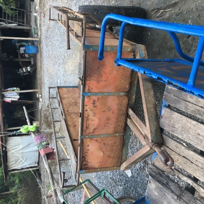 สาลี่พ่วงรถไถเดินตาม พร้อมใช้ สนใจ0848017186