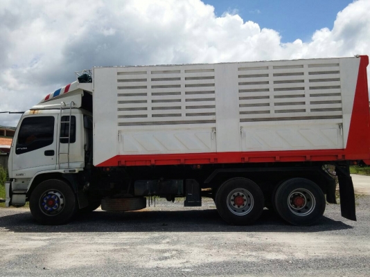 รถอีซุซุ 10 ล้อดั้ม FVM 200 แรงม้า ปี 50. สนใจติดต่อ 081 - 6079515